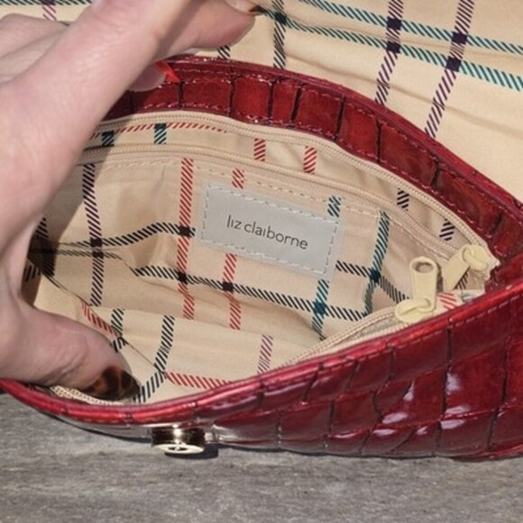 Liz Claiborne Red Croc-Embossed Shoulder Bag Wristlet Purse – Patent Gloss –... - Picture 6 of 9